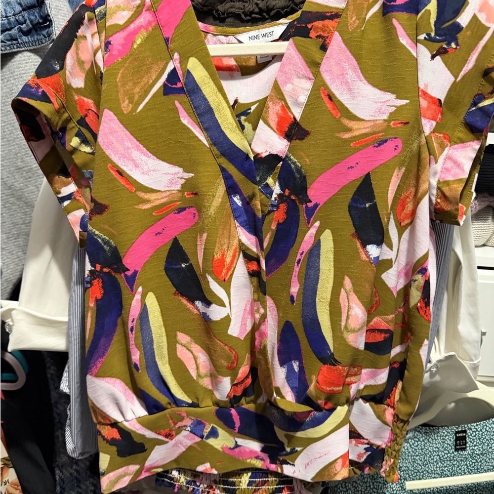 Nine West Olive Abstract Brushstroke V-Neck Top